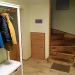 Excelent With Garden And Free Parking Appartement *