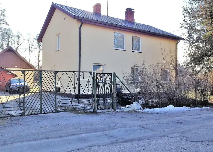 Excelent With Garden And Free Parking Dzīvoklis *