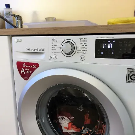 Excelent With Garden And Free Parking