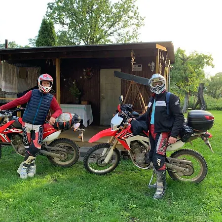 Excelent With Garden And Free Parking Appartement *